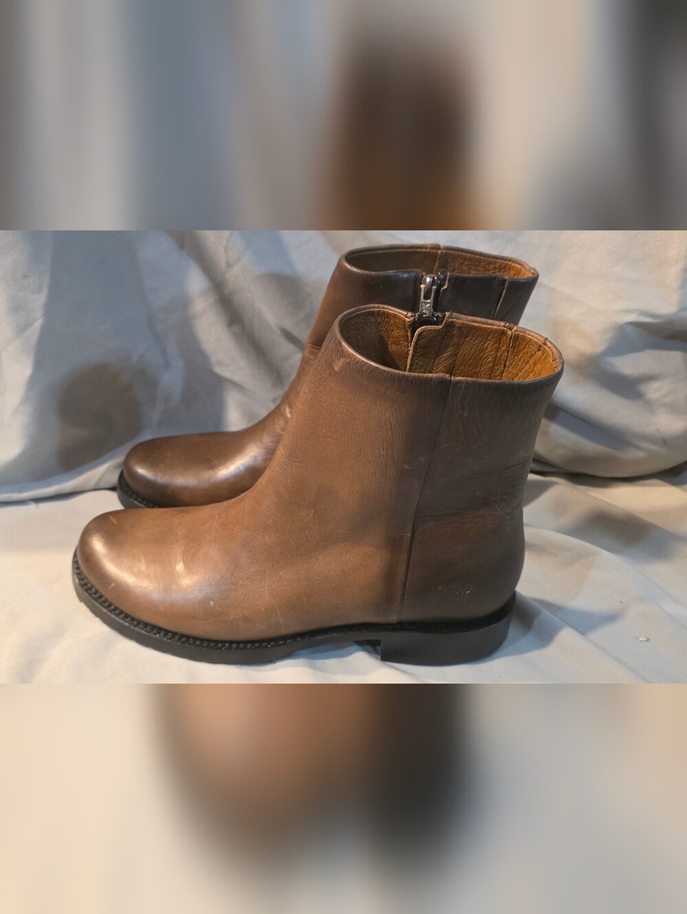 Frye Women's Veronica Inside Zip Bootie Stone Size 9.5B Preowned
